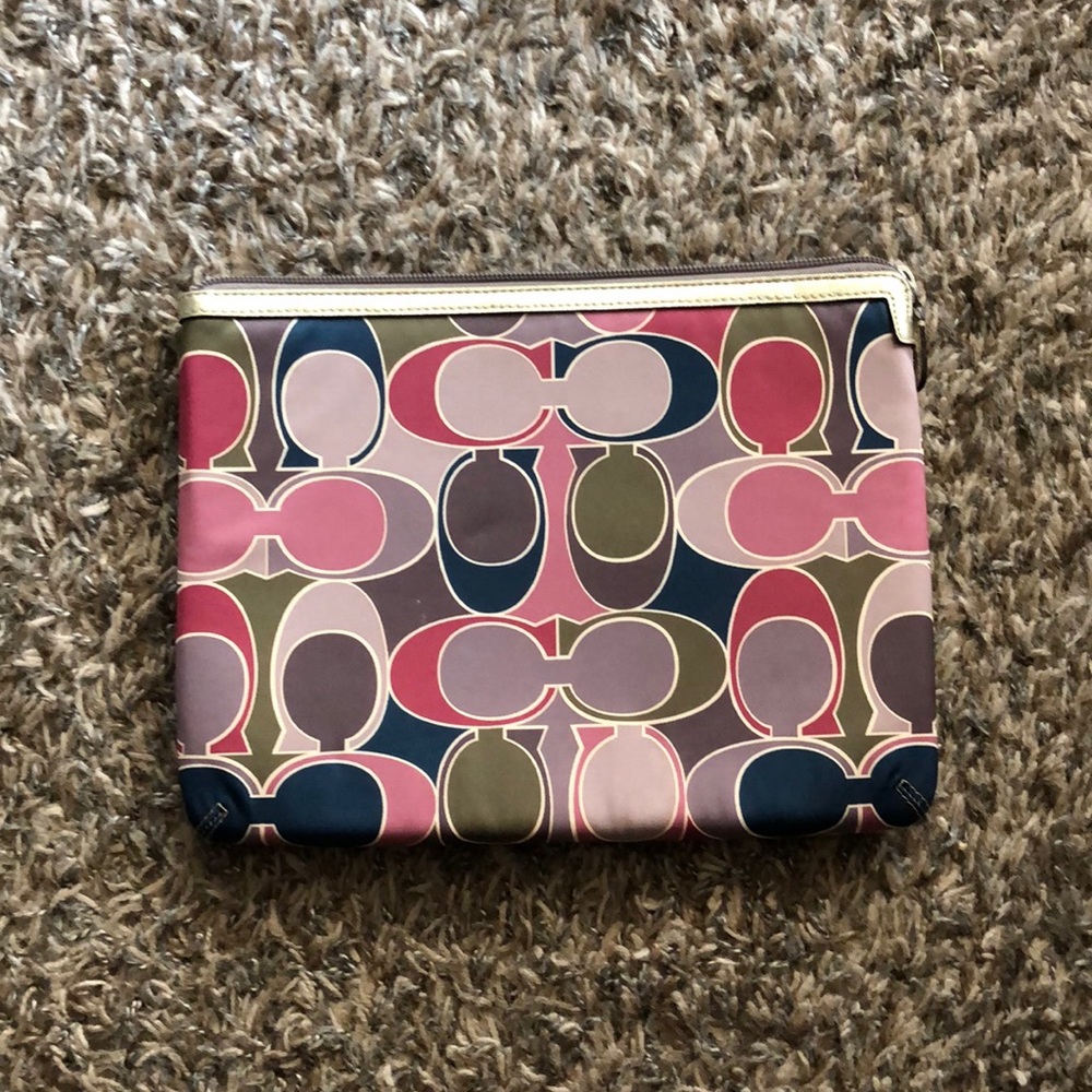 Coach tablet zipper case ipad - Picture 2 of 3